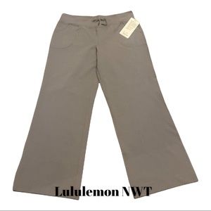 Lululemon-NWT Still Pants size 12